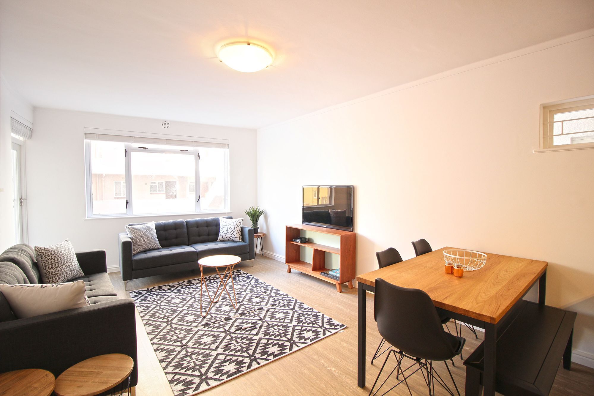 Pleasant Ways 105 Apartment